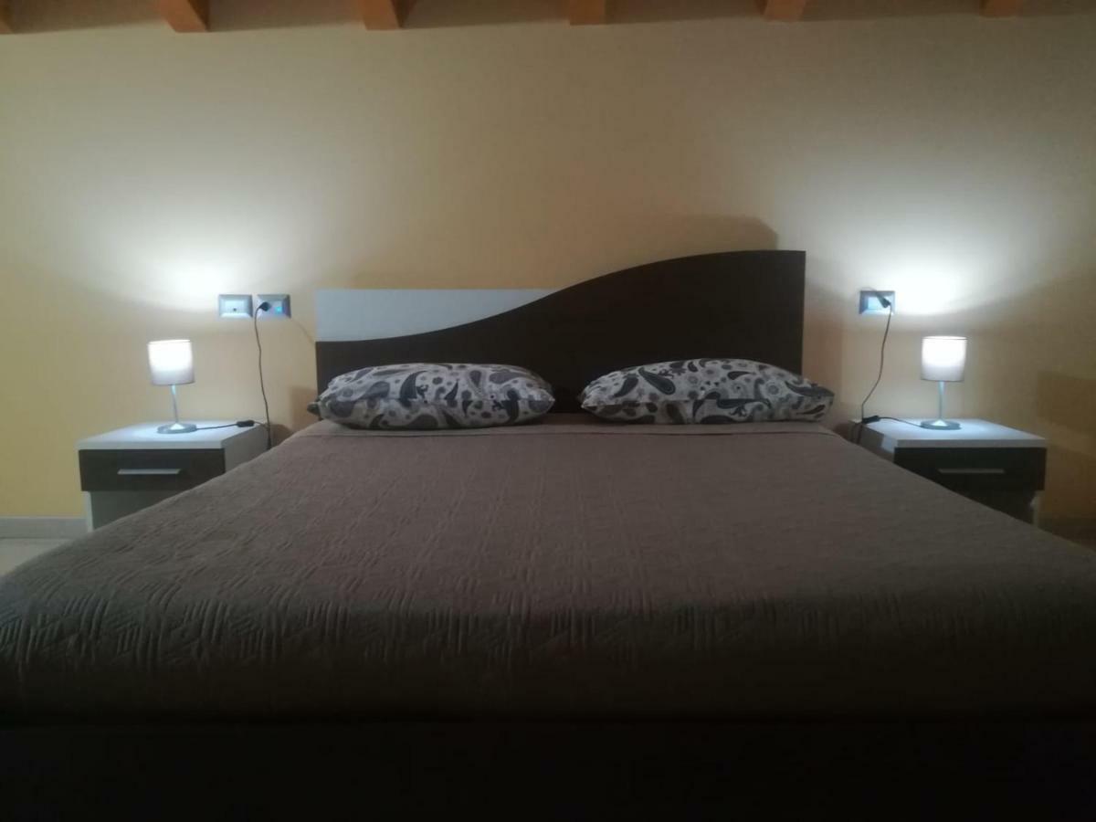 Bed and Breakfast I Colori Dell'Etna San Giovanni La Punta Exterior foto