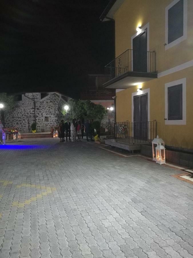Bed and Breakfast I Colori Dell'Etna San Giovanni La Punta Exterior foto